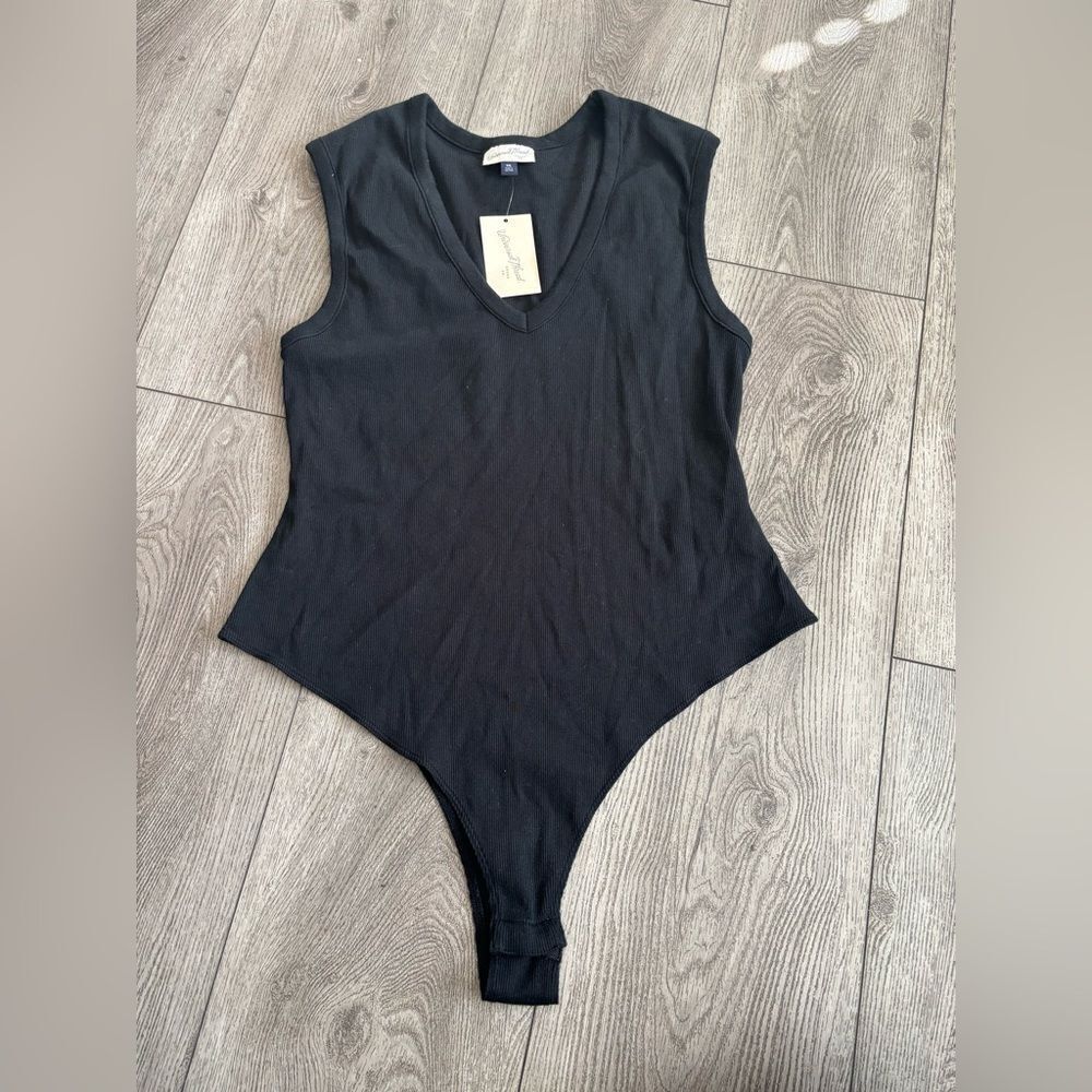 Universal thread Black Sleeveless Bodysuit